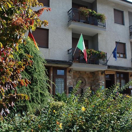 Hotel Trois Etoiles Entracque Luaran gambar