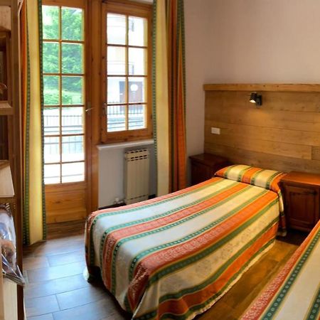 Hotel Trois Etoiles Entracque Luaran gambar