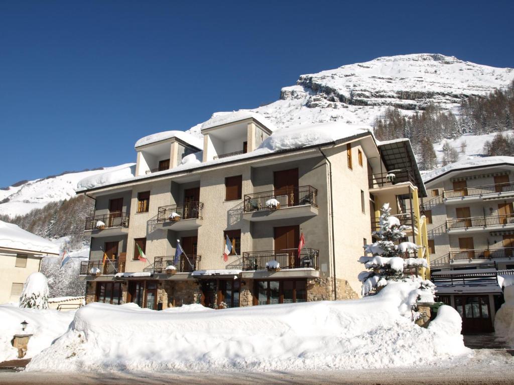 Hotel Trois Etoiles Entracque Luaran gambar