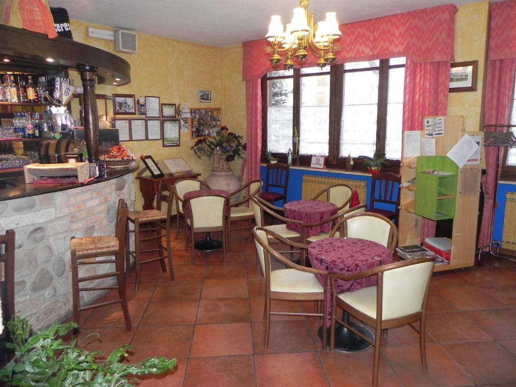Hotel Trois Etoiles Entracque Luaran gambar