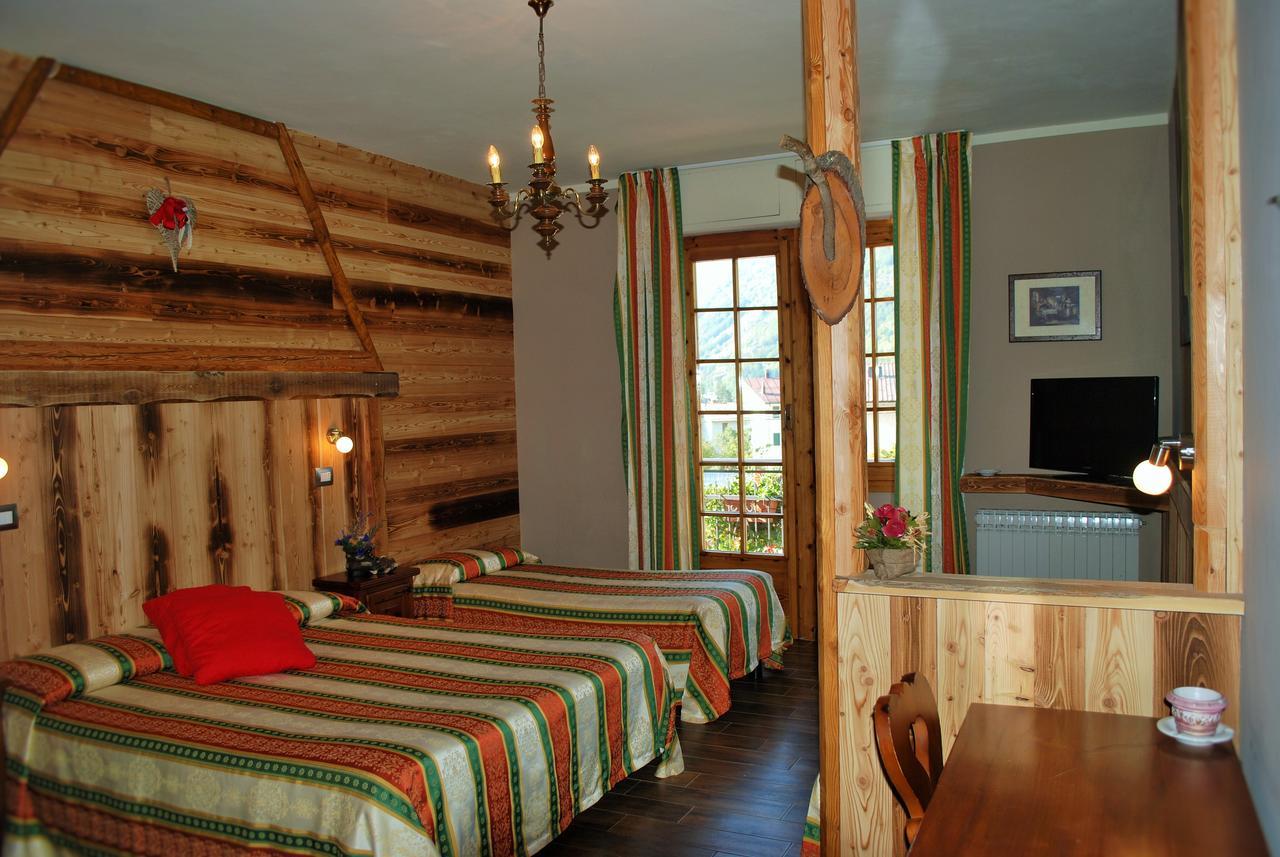 Hotel Trois Etoiles Entracque Luaran gambar