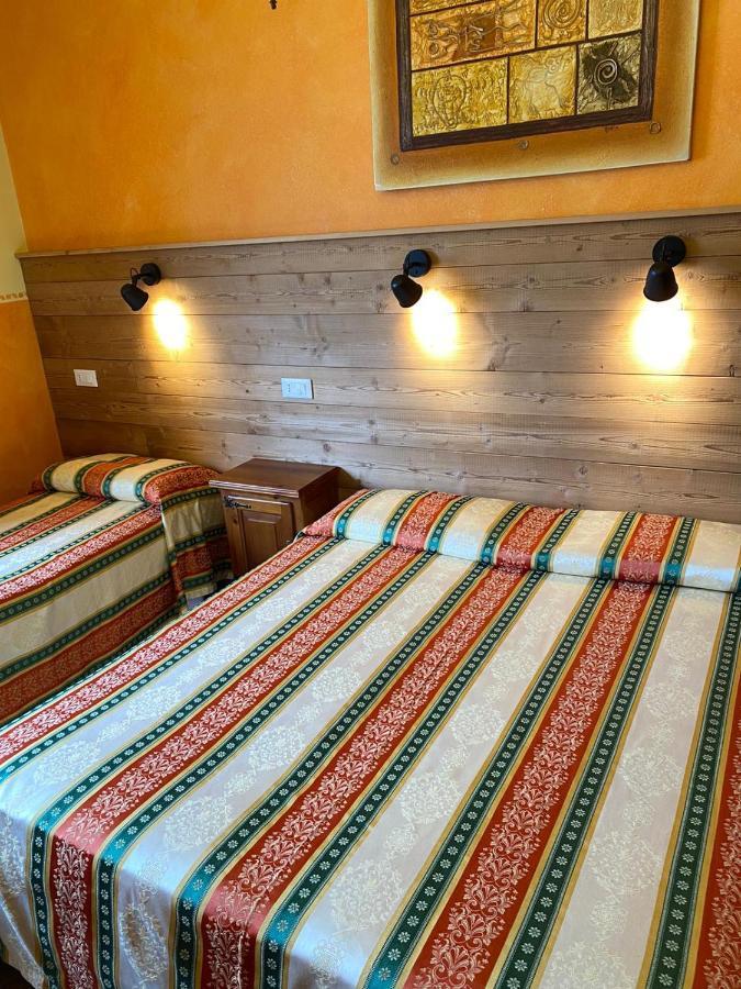 Hotel Trois Etoiles Entracque Luaran gambar